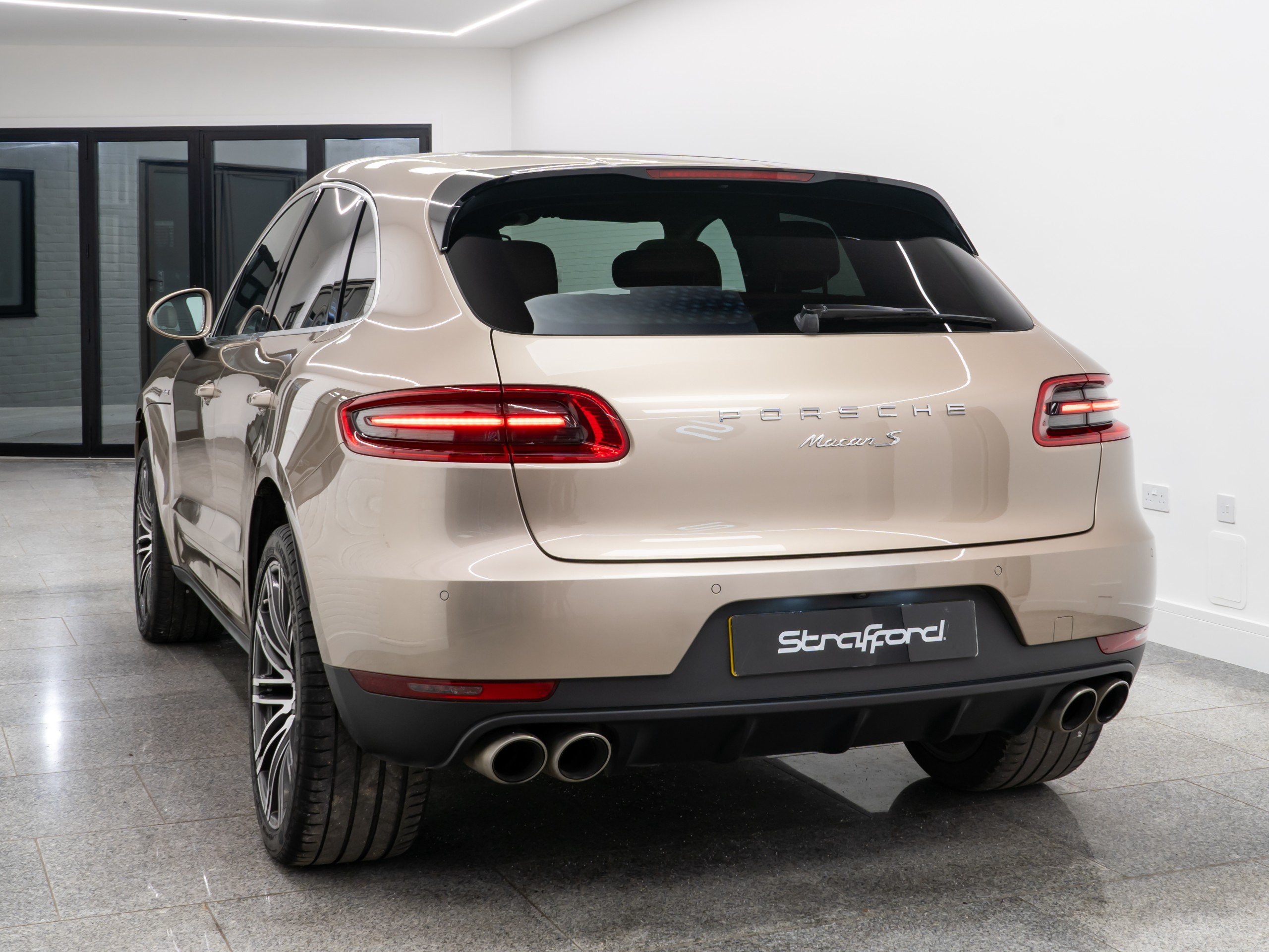 Used 2016 Porsche Macan S Diesel 5dr PDK for sale in Brighton, East