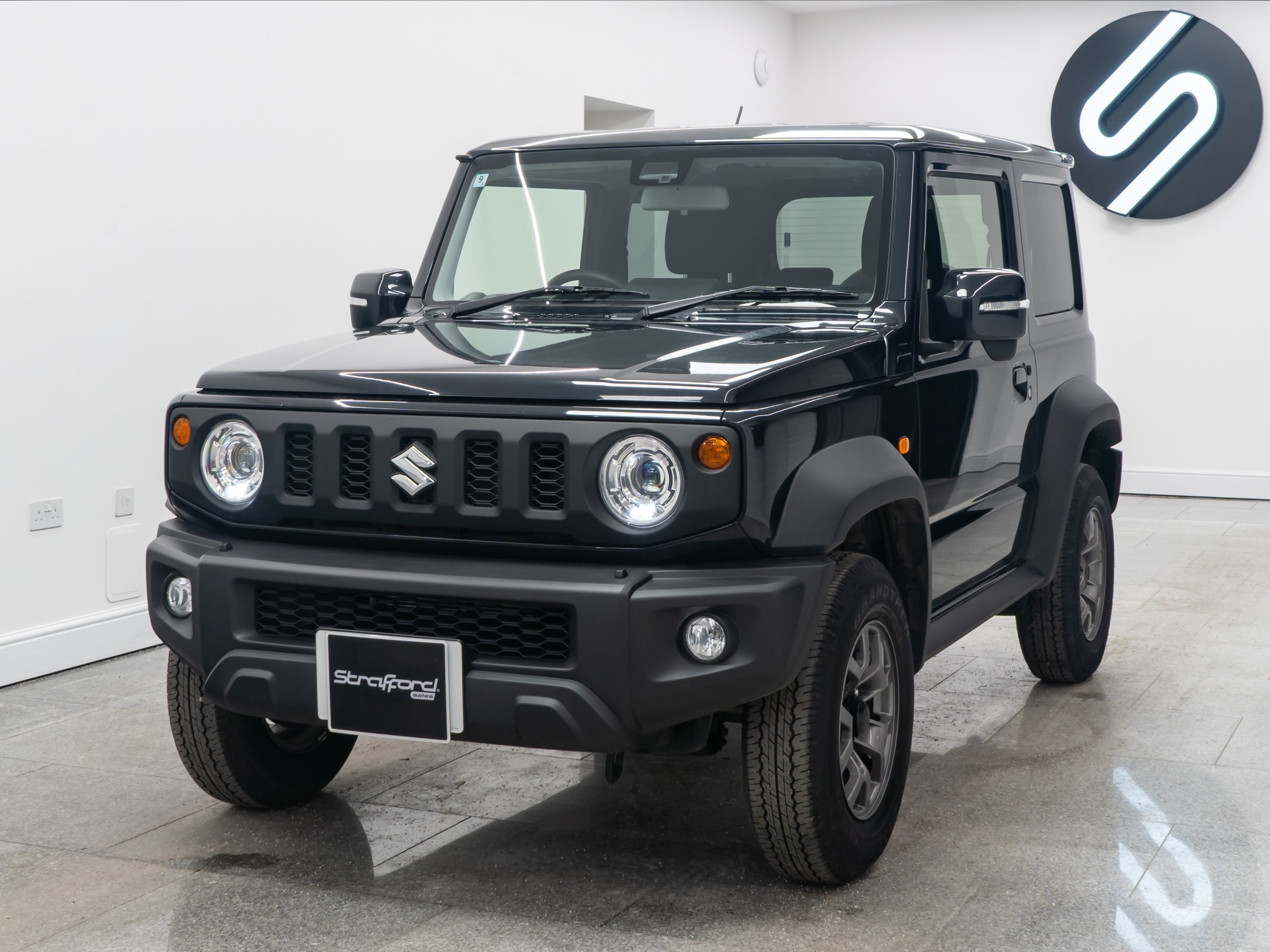 Suzuki Jimny dealer public-web source image