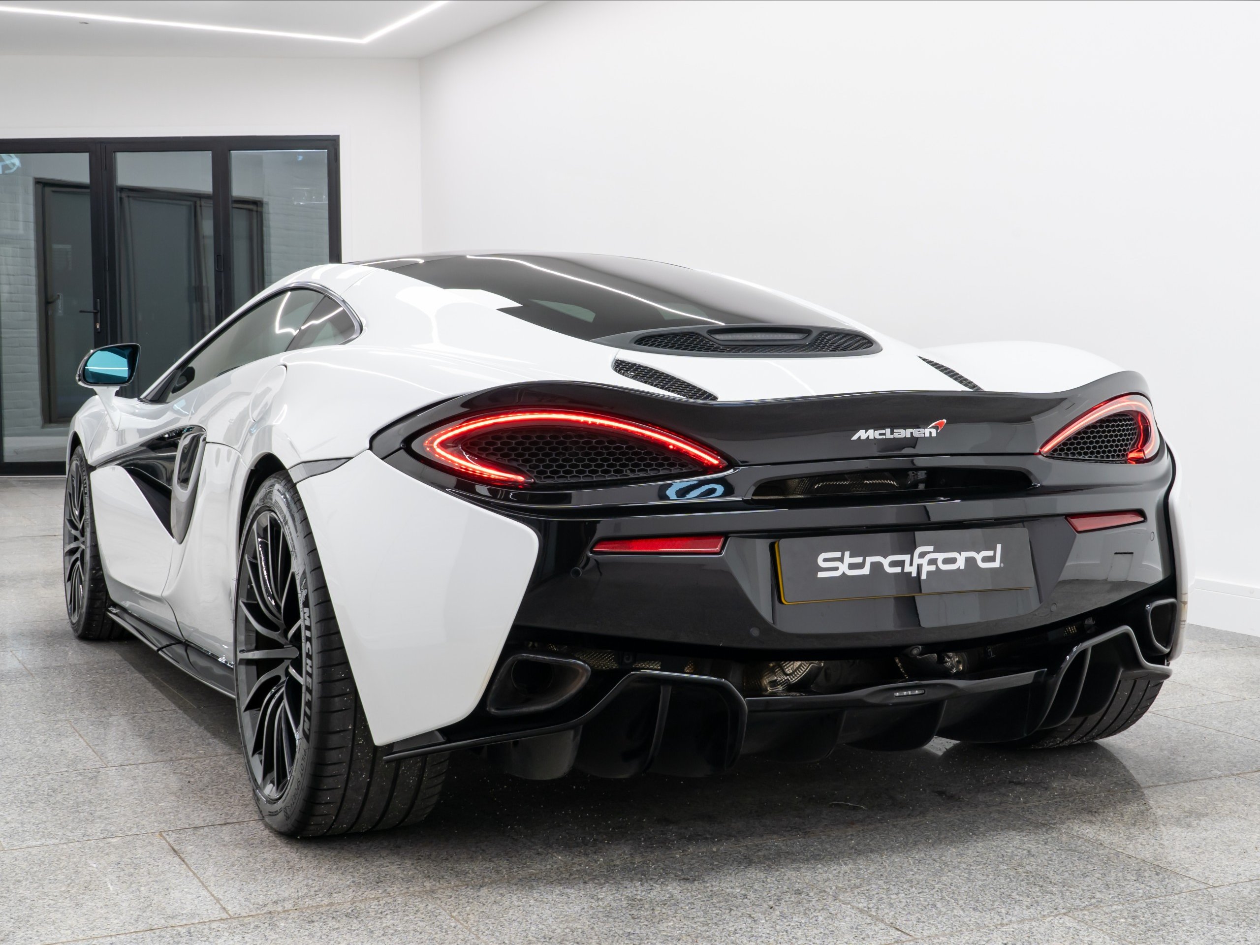 Used 2018 McLaren 570GT V8 2dr SSG Auto for sale in Brighton, East
